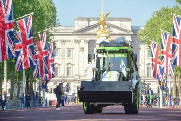 You are currently viewing JCB gets UK approval of hydrogen-powered machines on public roads