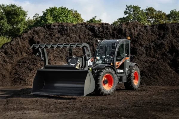 You are currently viewing Bobcat launches new V-Drive telehandlers for agriculture