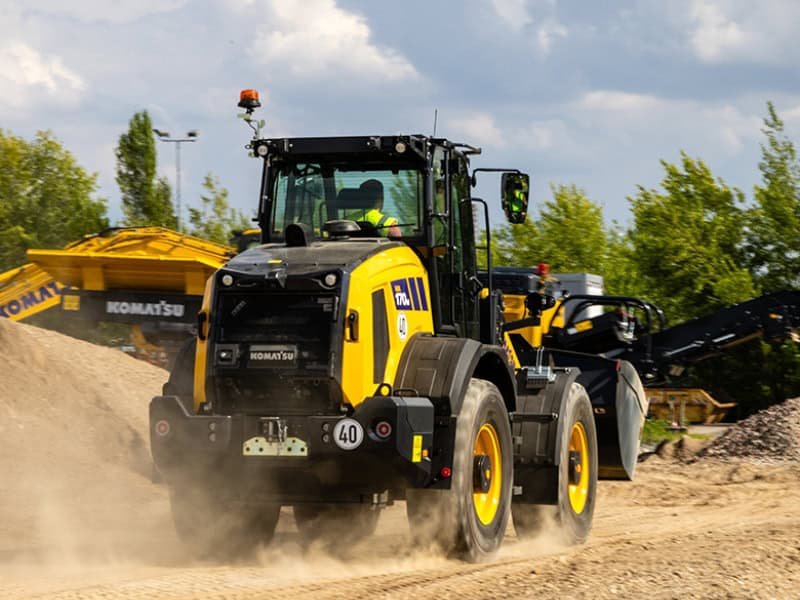 You are currently viewing Komatsu has introduced the new WA170M-11 wheel loader