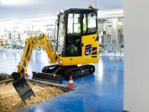 Komatsu's latest e-digger offers just enough