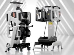 Discover the capabilities of the new JLG folding LiftPod, featuring a 15.5 metre working height and robust design.