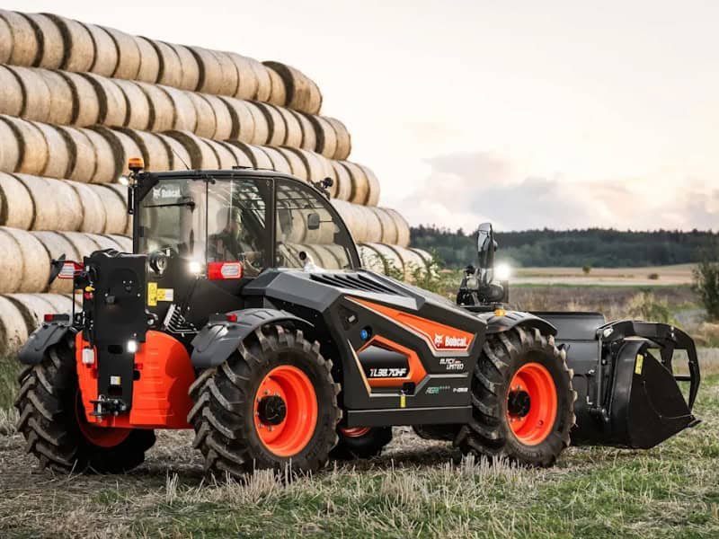 You are currently viewing Bobcat Unveils Rare Black Limited Edition V-drive Telehandlers