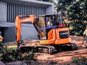 Hitachi shows concept mini excavator