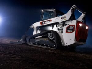 Bobcat unveils next-generation R-Series loaders and new T650 at SaMoTer